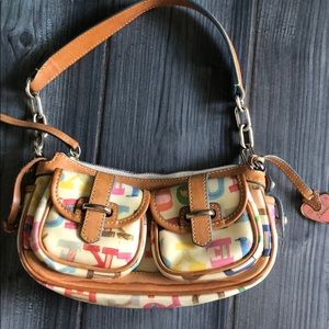 Dooney & Bourke purse